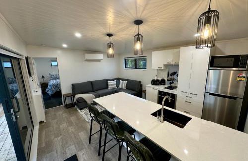 Bombay Bed & Breakfast | Heaven's Rest B&B