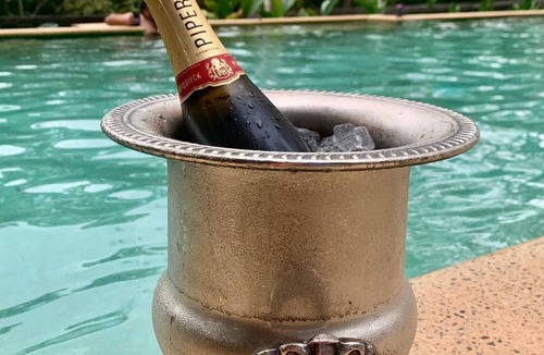 Pomona House | Heavenly 5BR Hinterlands Home