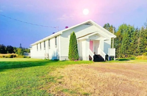 Jacquet River House | Heavenly Bayside Converted Church 4600sqft 2+Acres with Water view