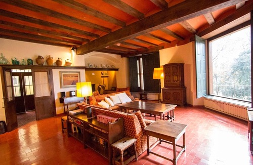 Castellar del Valles Villa | Heavenly Haven for 16 pax - 30km from Barcelona!