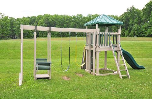 Blakeslee House | Heavenly Grove