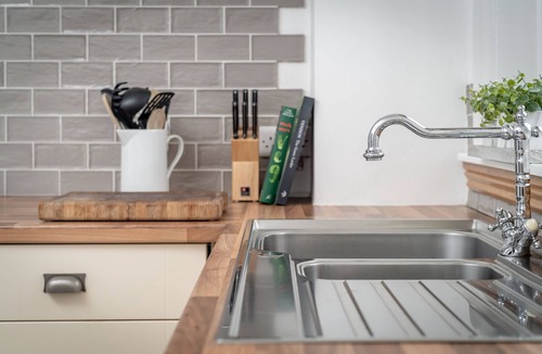 Comrie Cottage | Heavenly Heather Cottage