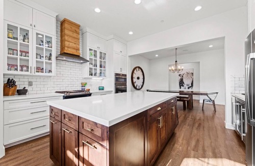 Jayhawk House | Heavenly Heights 3-bed, 3 bath Scenic Getaway on a 10 Acre lot in Placerville