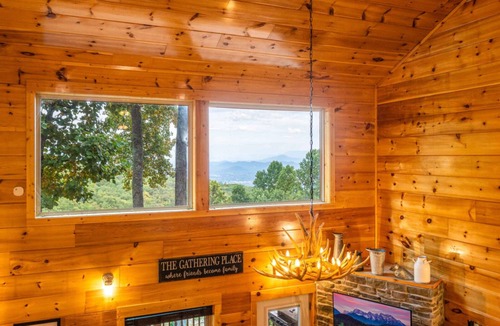 Sevierville Cabin | Heavenly Heights by Ghosal Luxury Lodging