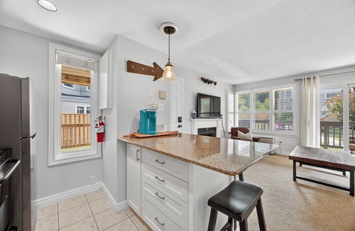 Craigleith Condo | Heavenly Hideaway | Hot Tub, Shuttle & Cozy Patio
