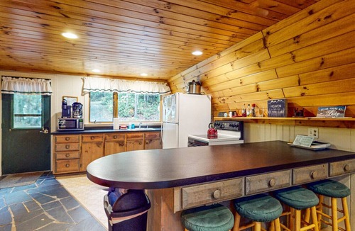 Greenville Apartment | Heavenly Hideaway *Private Water Access*Fire Pit*Full ATV Access*Kayaks*Pet Friendly
