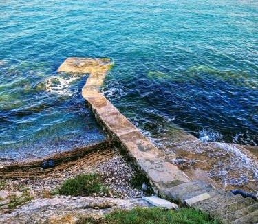 Crveni Vrh House | Heavenly House by the sea