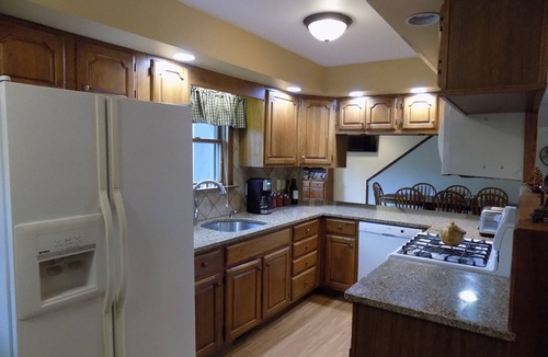 Niverville House | Heavenly Kinderhook Lake!