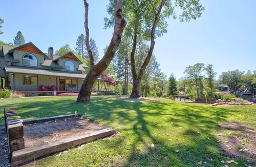 Shady Cove Apartment | Heavenly Rogue River Retreat