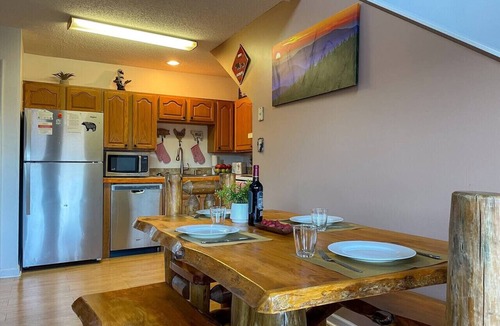 Chalet Village Cabin | Heavenly View | Hot Tub Game Room Pet-Friendly