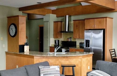 North Shore Colony House | Heavenly Waterfront Retreat with Boat Dock in DEEP cove