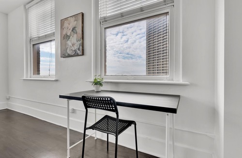 Downtown Fort Worth Apartment | HEB703 Beautiful Downtown Fort Worth Condo w/Gym&Parking by Traveller's Comfort
