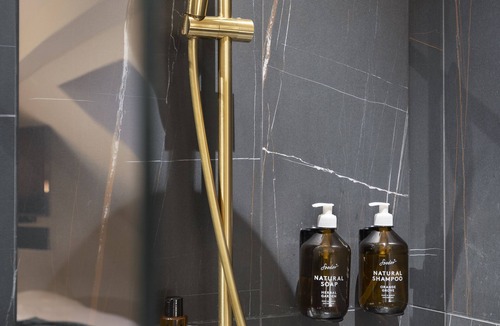 Annecy Old Town Hotel | Hebe Hotel