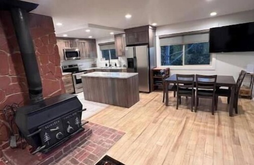 Timber Lakes Cabin | Heber mountain retreat. Views!nn
