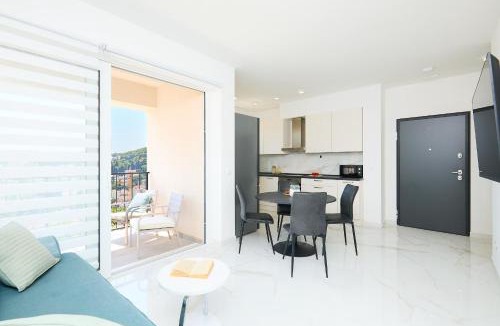 Babin Kuk Apartment | Hedera Estate Hedera A48
