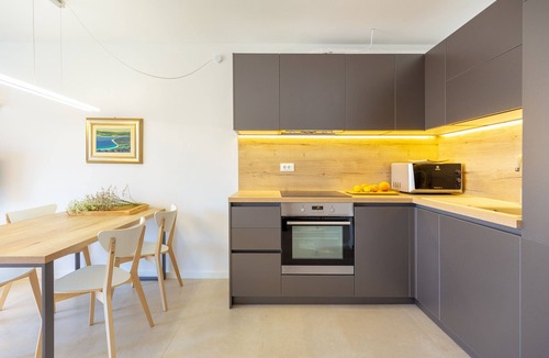 Gornji Kono Apartment | Hedera Estate, Hedera A55