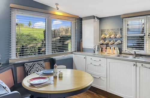 South Molton Apartment | Hedgehogs Lodge, South Molton