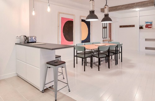 Pere Lachaise Apartment | Hedonist House - Artist & Design Loft - 10 guests - 5min. walk from metro