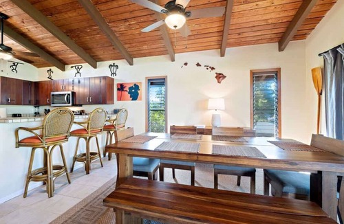 Keauhou House | Heeia Bay Paradise Spacious 3 BDR Steps to Beach