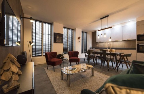 3rd Arrondissement Apartment | Heidi, 2BR/2BA, 6 people