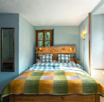 Frenieres-sur-Bex House | Heidi's Guesthouse