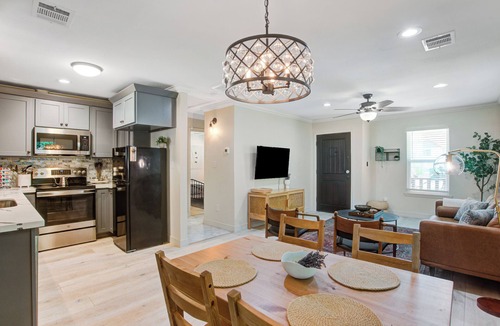 Shady Acres House | Heights bungalow - Pet Friendly 6 miles from downtown