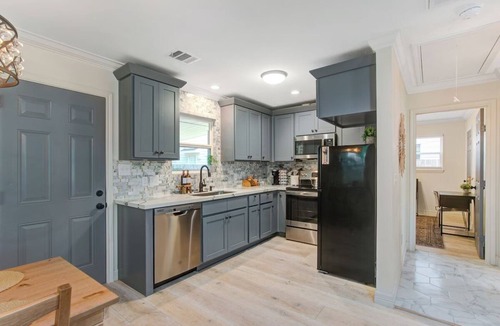 Shady Acres House | Heights Bungalow-Pet Friendly 6 miles to Downtown