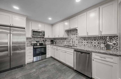Fort Worth House | Heights House: Modern Comfort in Fort Worth, TX