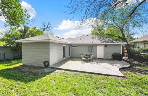 Fort Worth House | Heights House: Modern Comfort in Fort Worth, TX
