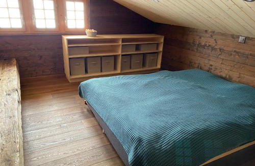 Staldenried  Gspon Apartment | Heimelige Wohnung in einem Walliser Haus