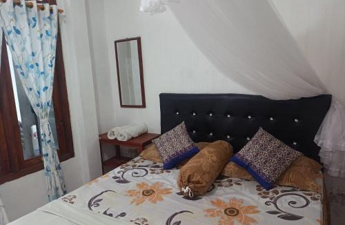 Sulawesi House | Heiner Beach Homestay