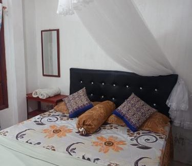 Sulawesi House | Heiner Beach Homestay