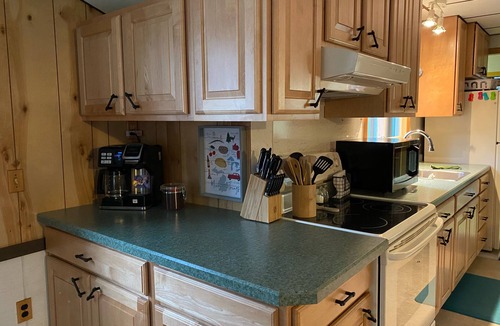 Thompsonville Cottage | Heins Haven North on the Betsie River