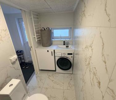 Aabybro Villa | Hel hus i rolig by