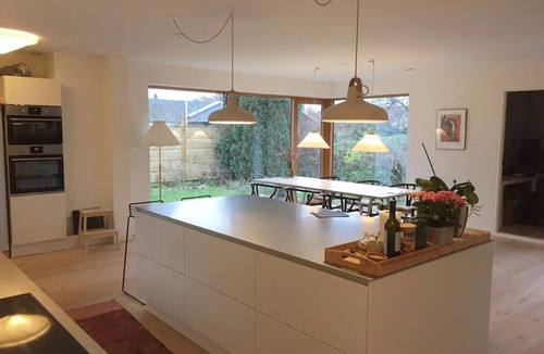 Vejlby Risskov House | Hel Villa ved Strand og by