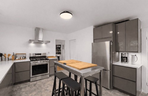 Gloucester House | Helena House: Close to Plum Cove Beach