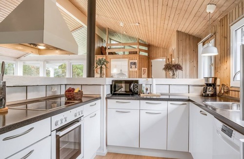 Blokhus House | "Helene" - 1.5km from the sea by Interhome