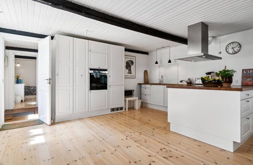 Akirkeby House | "Héléne" - 2.4km from the sea by Interhome