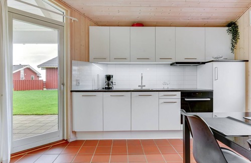 Mommark Strand House | "Helga" - 100m from the sea by Interhome