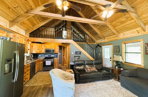 Guion House | Hell Creek Cabin on the White River