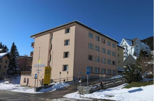 Davos-Platz Apartment | Helle 2 Schlafzimmer Wohnung in Davos - grosszügig, zentral und ruhig gelegen