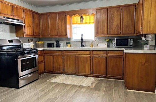 Port Arthur House | Hello Darling Comfy Cottage-Newly Remodeled