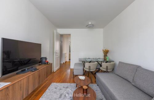 Saint-Mande Apartment | Hello Flat - Bright & Elegant 6 guests near Paris