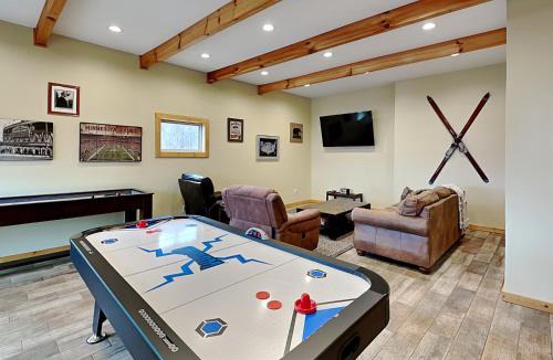 Chalet Village North House | Hello Smokys