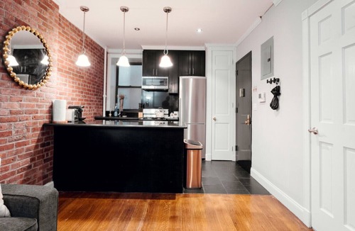 Midtown West Apartment | Hells Kitchen 2 Bedroom Retreat