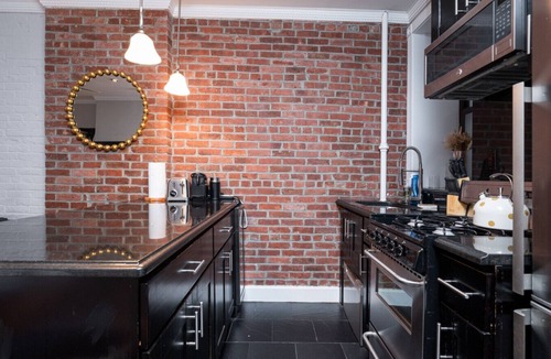 Midtown West Apartment | Hells Kitchen 2 Bedroom Retreat