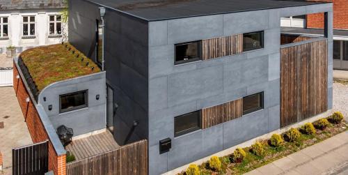 Svendborg Apartment | Helt nyt charmerende byhus i centrum med skøn tagterrasse