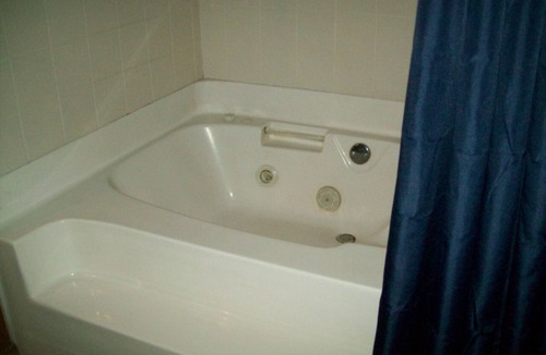 Blairsville Cabin | Helton Falls Lodge-butterfly Haven