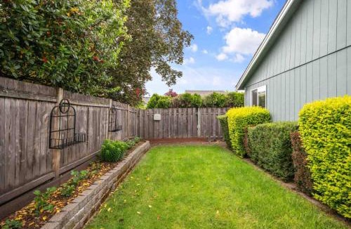 Hillsboro House | Hemenway Fields