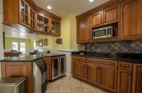 Corolla House | Hemingway & Mark Twain Estate | Weddings & Events | 32BR Sleeps 72 | OBX